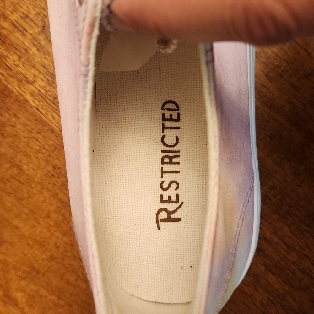 Womens shoes - Picture 2 of 6